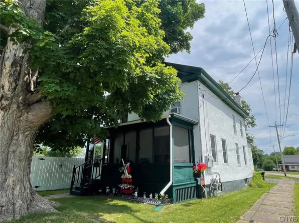 466 E Walnut St, Oneida, NY 13421