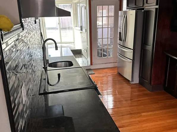 11635 Military Rd S, Seattle, WA 98168