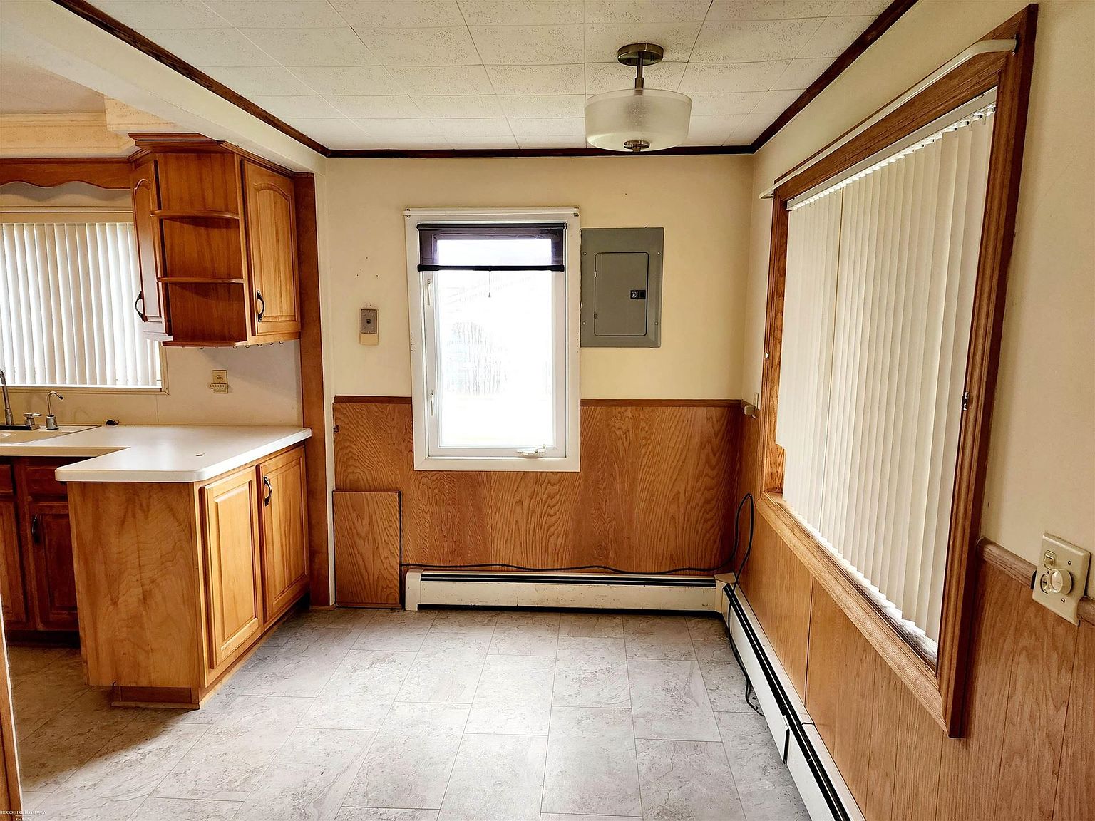 105 North Ave, photo 21