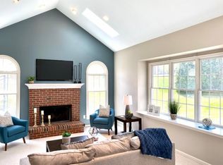 6 Cox Ln, Shrewsbury, MA 01545