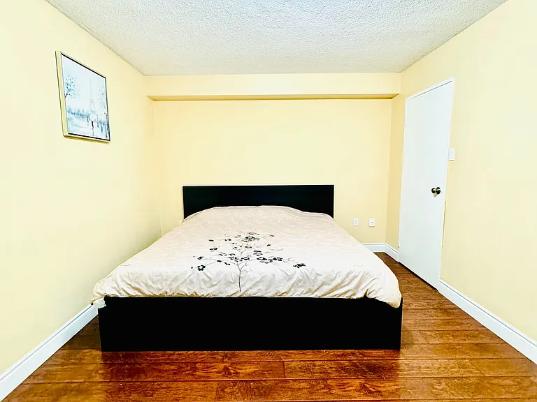21 Knightsbridge Rd #1205 — Photo 9