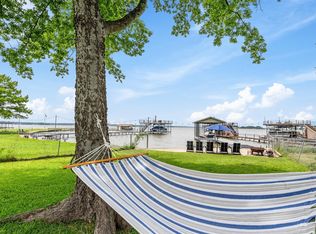 166 Ocean Dr, Gun Barrel City, TX 75156