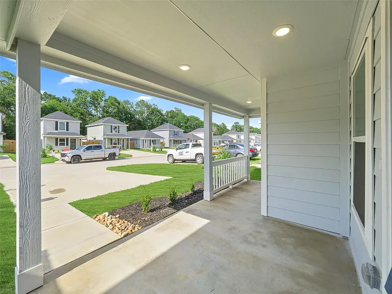 16360 Jasmine Marie Pl — Photo 3