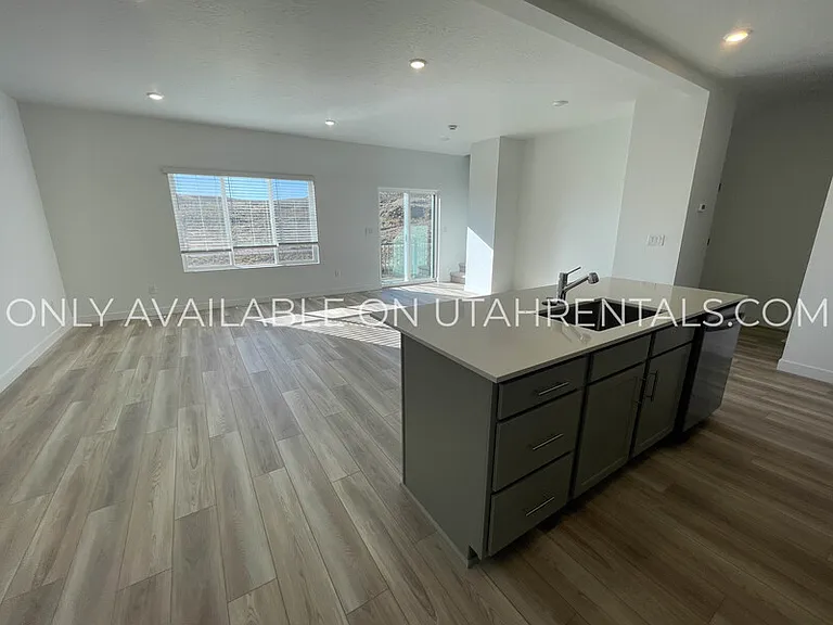 1605 W Charmer Ln #1435 — Photo 8