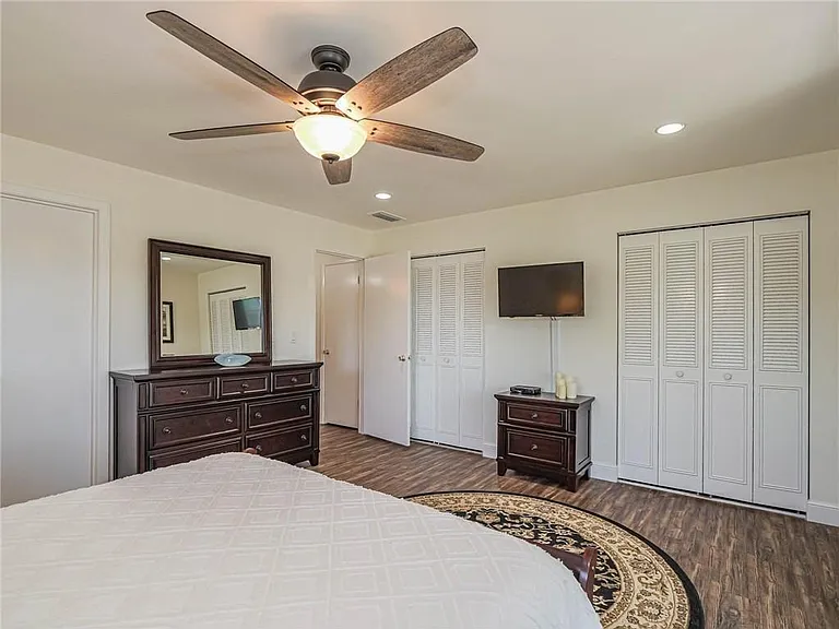 76 Royal Oak Dr #205 — Photo 16
