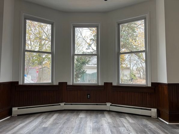 416 Doughty Rd #2