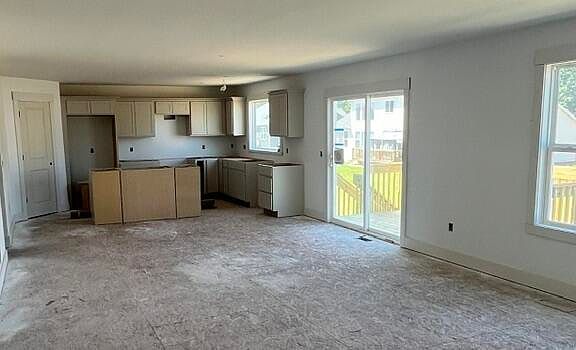 3rd image of 671 Waterford Village Dr NW