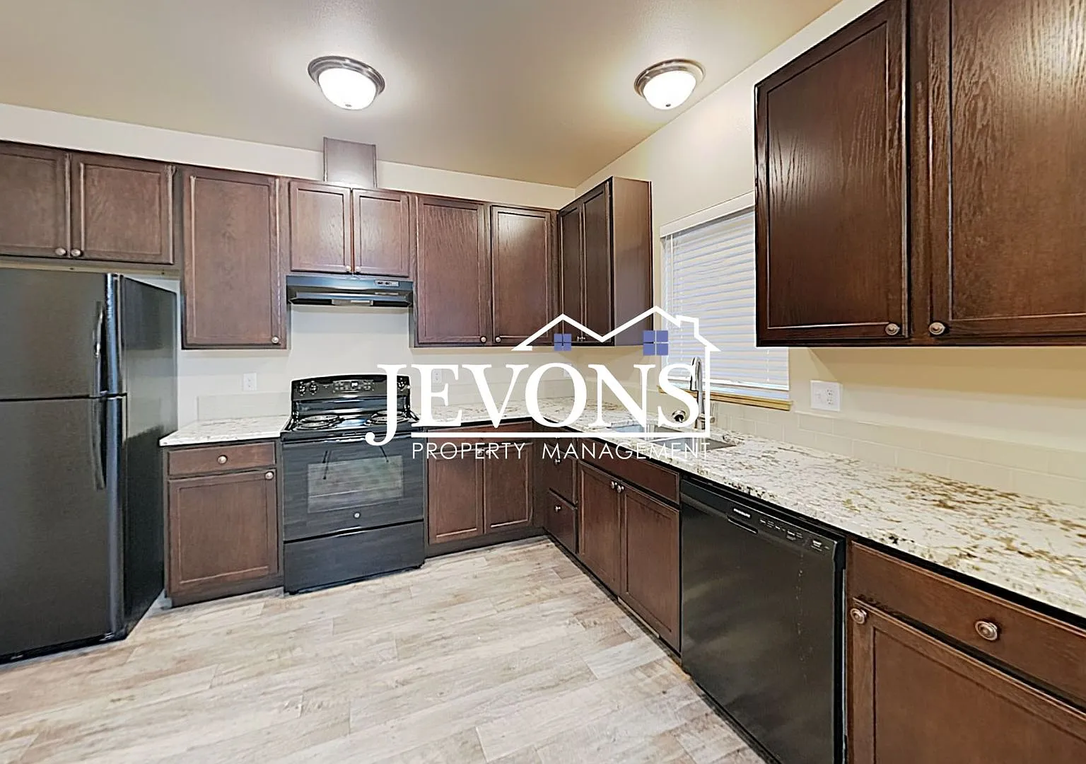 708 N 29th Ave Yakima, WA 98902 — Photo 2