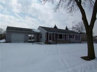 1588 Sussex Rd, Troy, OH 45373