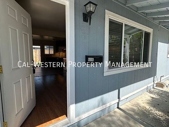 2nd image of 606 San Luisito Way #606