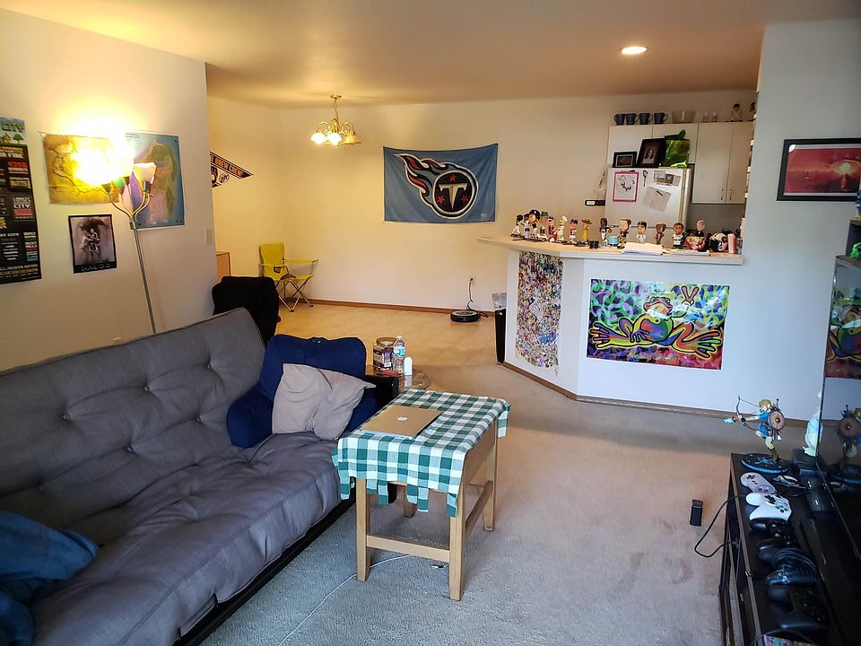 1st image of 229 Ann Dr APT 3