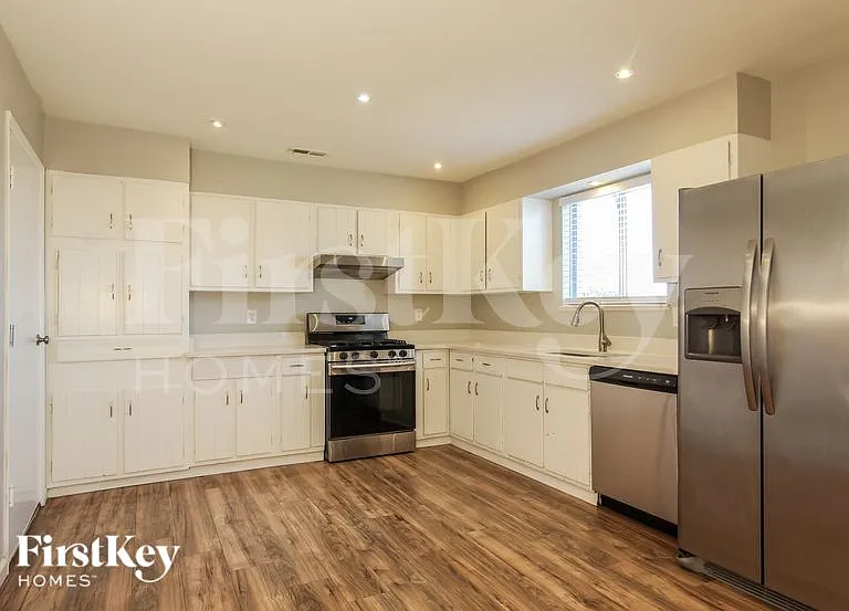 3602 W North Ln — Photo 4