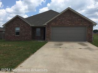 761 Benton St, Prairie Grove, AR 72753