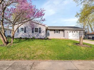 14 Lynwood Dr, Morris, IL