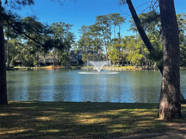 15 Lorrielake Ln, Houston, TX 77024