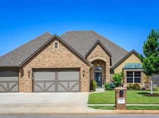 17421 Locust Grove Ln, Edmond, OK 73012