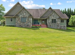 62 Vision Rd, Canton, NC 28716