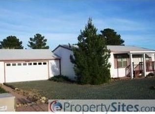 17456 E Trails End Rd, Mayer, AZ 86333