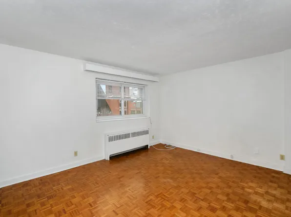 161 Somerset St W, Ottawa, ON K2P 0H7