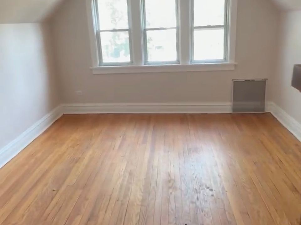 1st image of 10414 S Avenue H #2