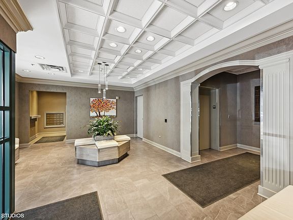 3rd image of 770 Pearson St #2-502