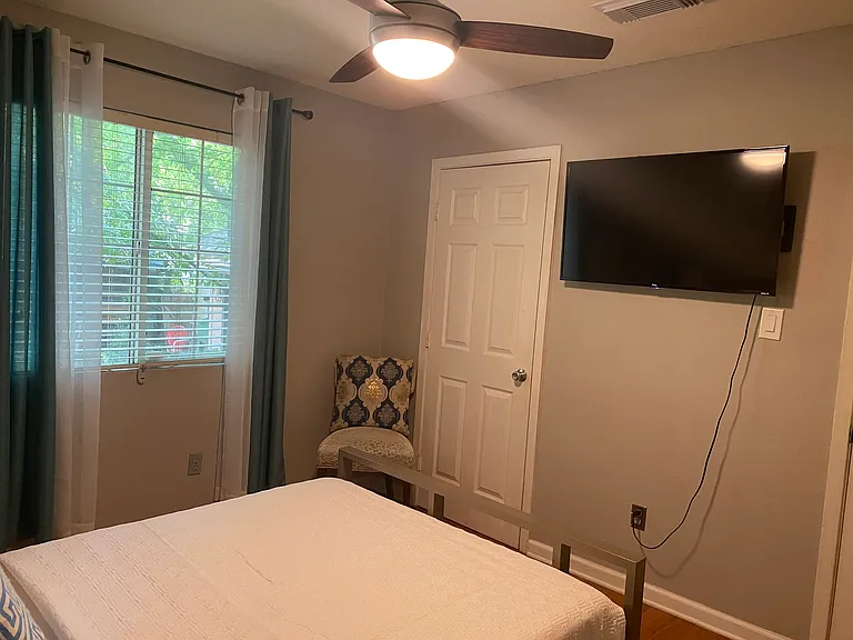 1804 Holly St — Photo 14