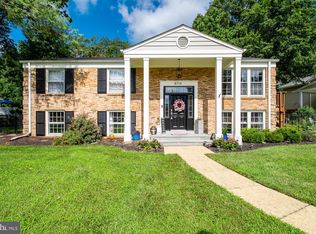 8714 Falkstone Ln, Alexandria, VA 22309