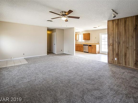 5th image of 4720 Sunny Brook Ave