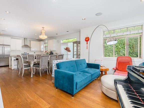 5th image of 15885 26th Ave #18