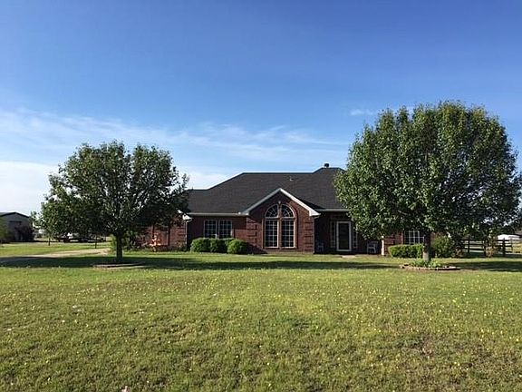 3rd image of 11990 Hill Country Cir