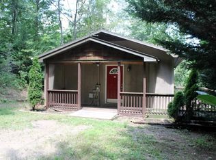 196 Skylark St, Franklin, NC 28734