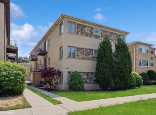 2421 N 77th Ct #2E, Elmwood Park, IL 60707