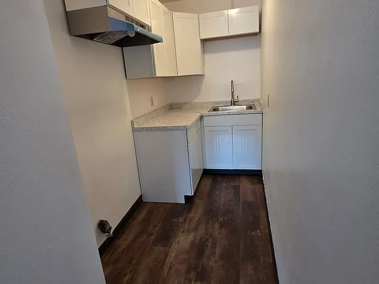 155 Pearl St — Photo 21