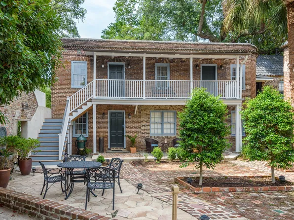 46 Queen St APT A, Charleston, SC 29401
