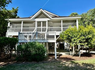 619 Pompano St, Edisto Island, SC 29438