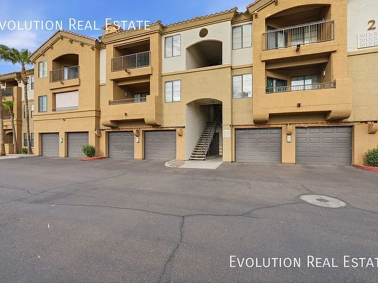 5302 E Van Buren St #3019 — Photo 3