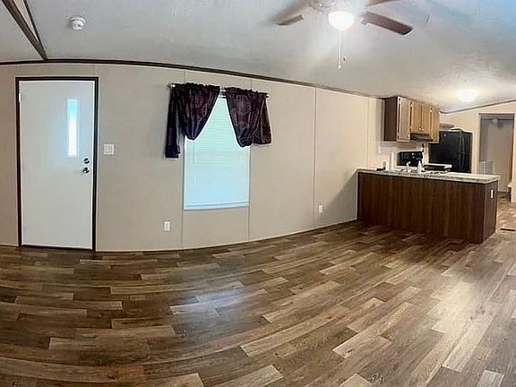 4th image of 883 County Road 3737
