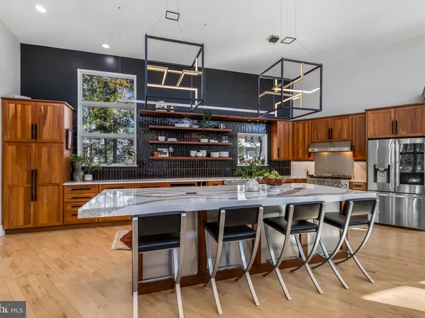 3421 Fiddlers Grn, Falls Church, VA 22044