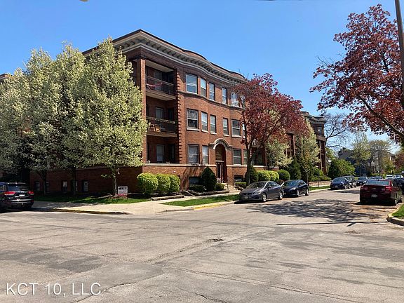 3rd image of 2511 E Belleview Pl #C