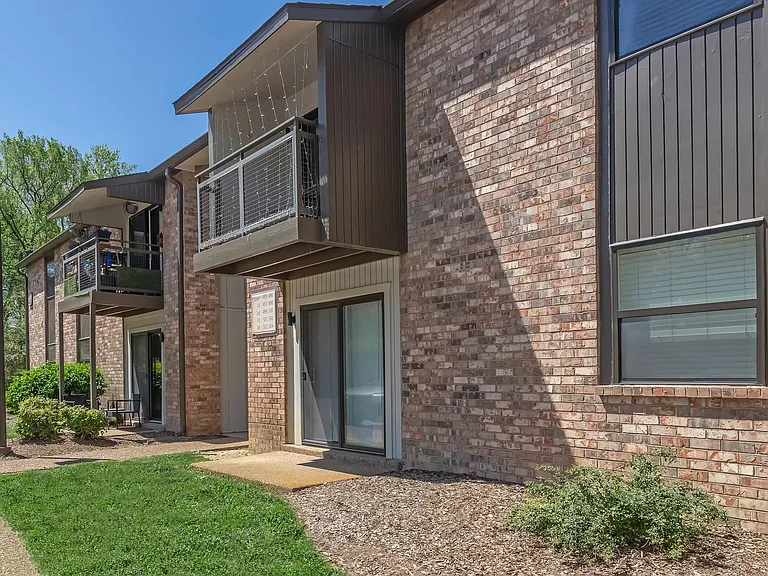 Gazebo Apartments — Photo 44
