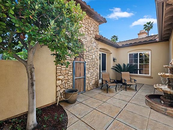 3rd image of 1062 Rancho Valencia Rd