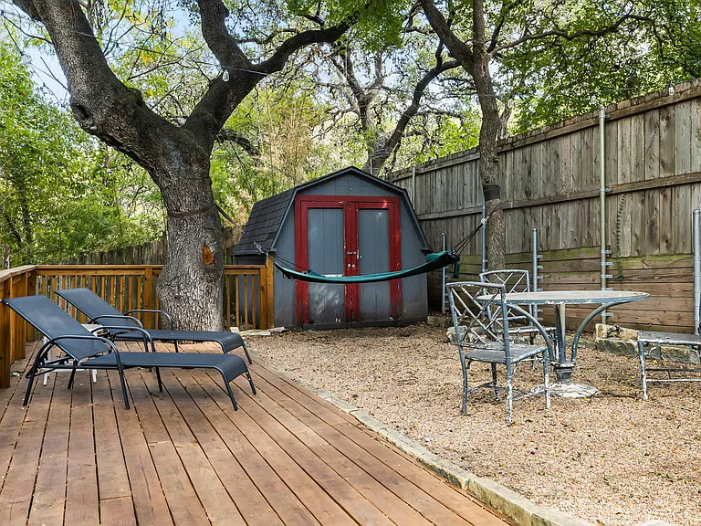 1015 Avondale Rd — Photo 61