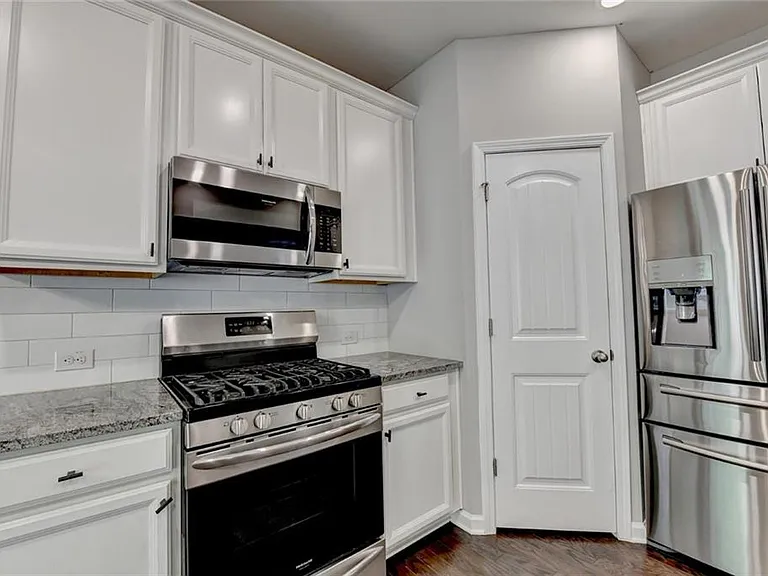 7245 Heritage Oak Ct — Photo 23