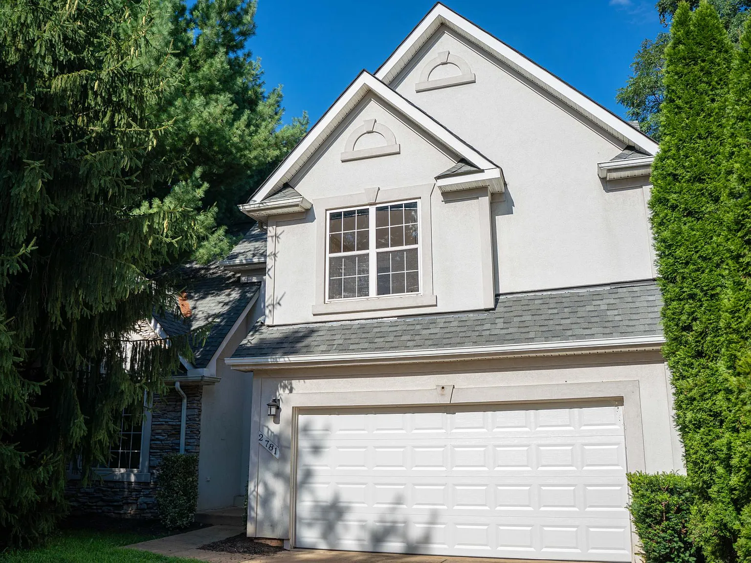 4 bed, 3.5 bath, 3417 sqft, $4,980 — Photo 1