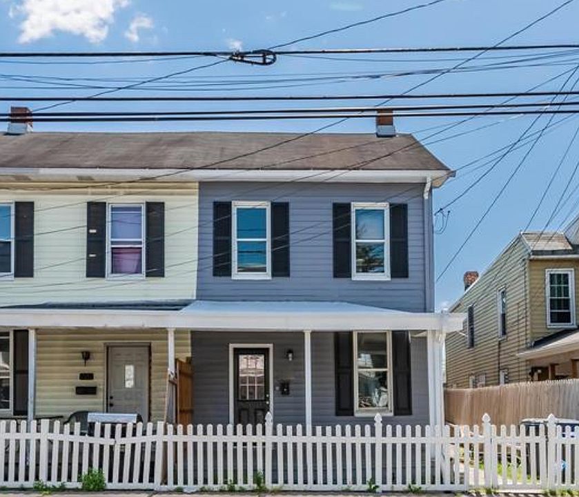 1st image of 220 Lincoln St