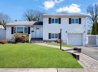 64 Caffrey Ave, Bethpage, NY 11714