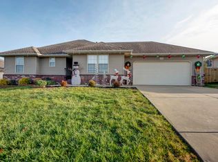 4392 N Toby Ave, Springfield, MO 65803