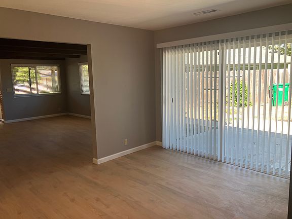 5th image of 2842 Jolyn Way #A