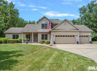 345 Country Towne Rd, Springfield, IL 62712