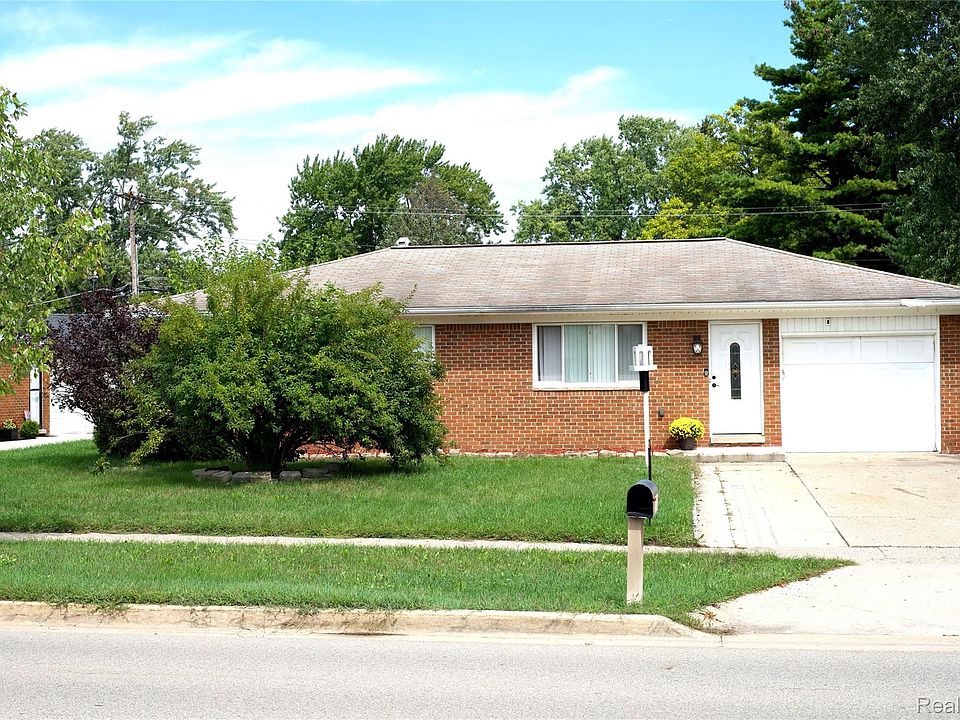 1st image of 8439 Plumbrook Rd